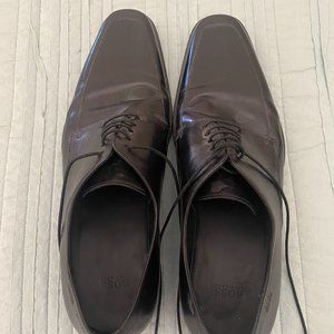 HUGO BOSS vero cuoio men's dress shoes - size 10.5